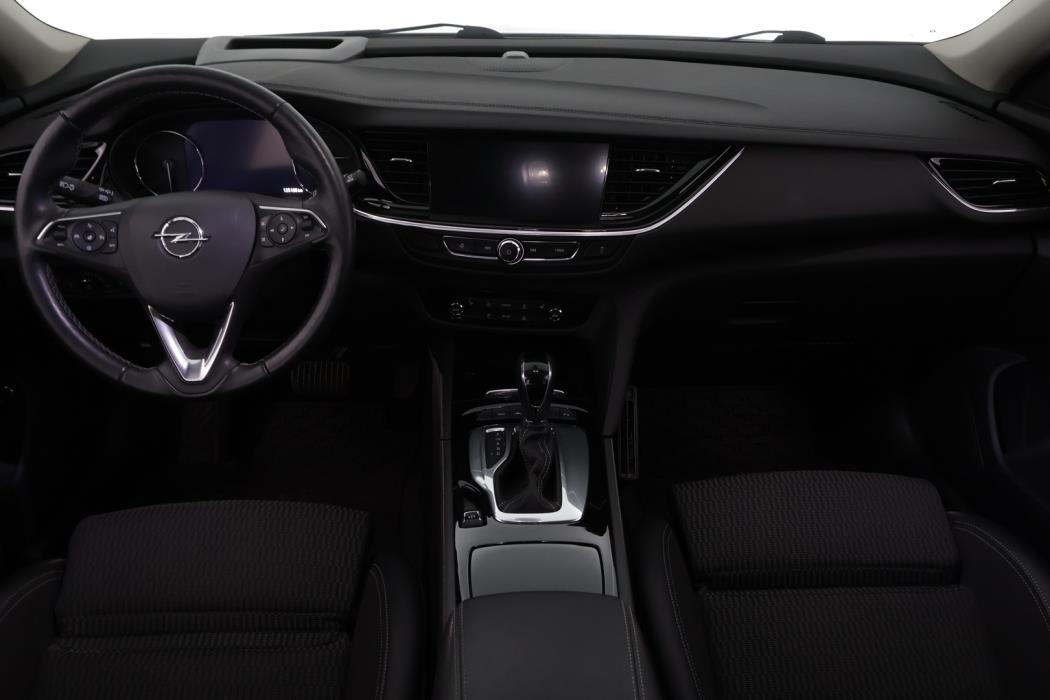 OPEL Insignia 2021