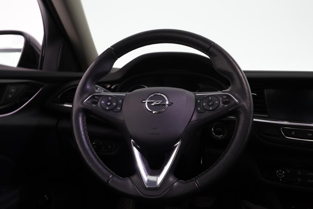 OPEL Insignia 2021