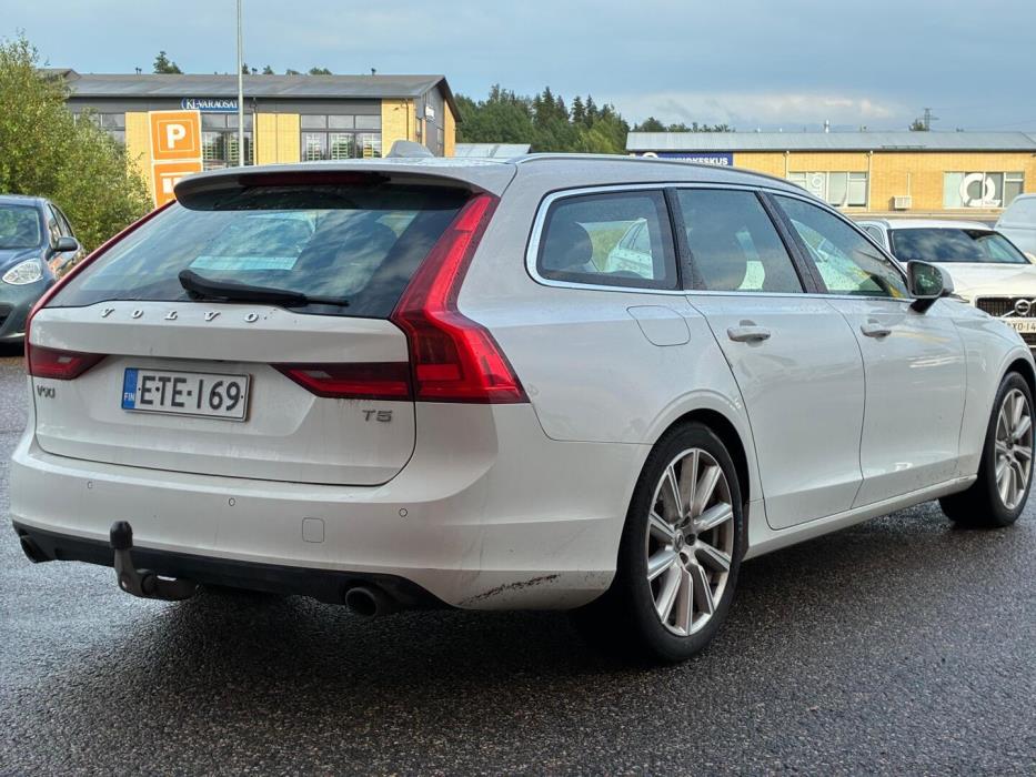 VOLVO V90 2016