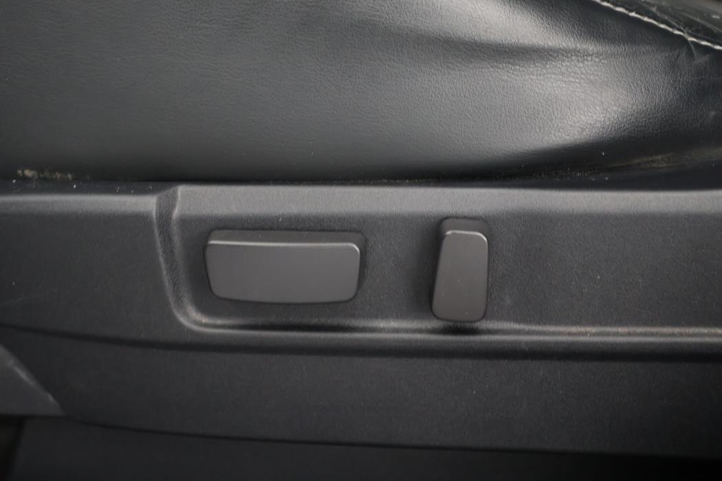 MITSUBISHI OUTLANDER PHEV 2016