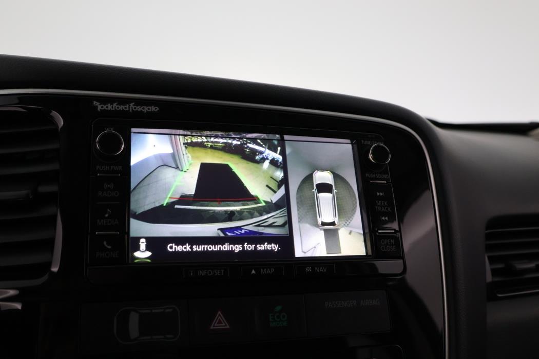 MITSUBISHI OUTLANDER PHEV 2016