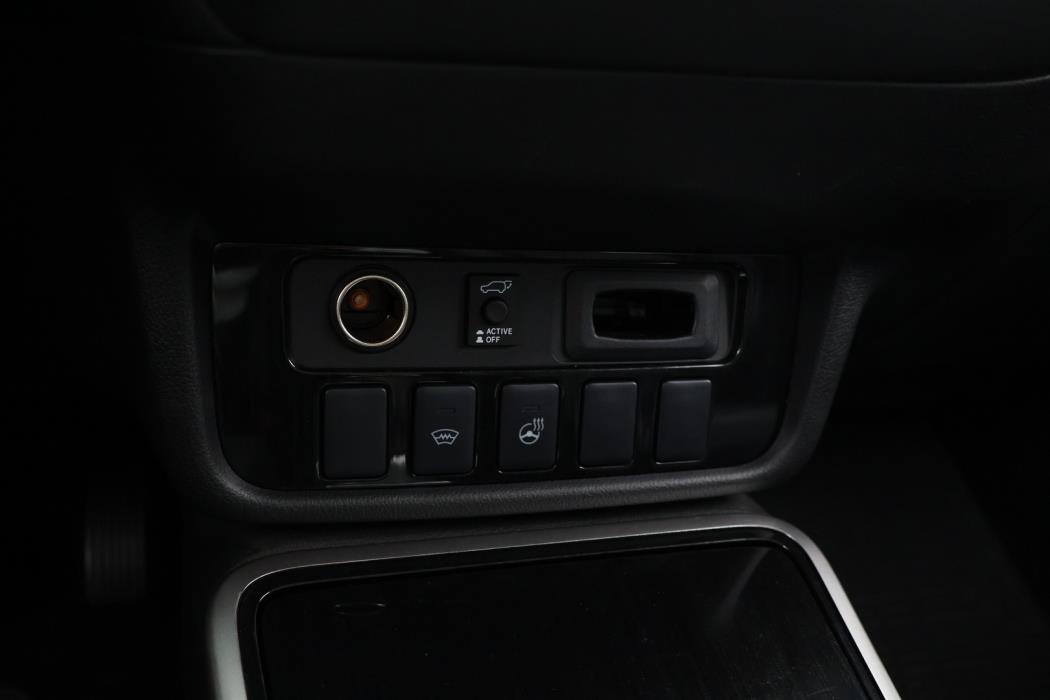 MITSUBISHI OUTLANDER PHEV 2016