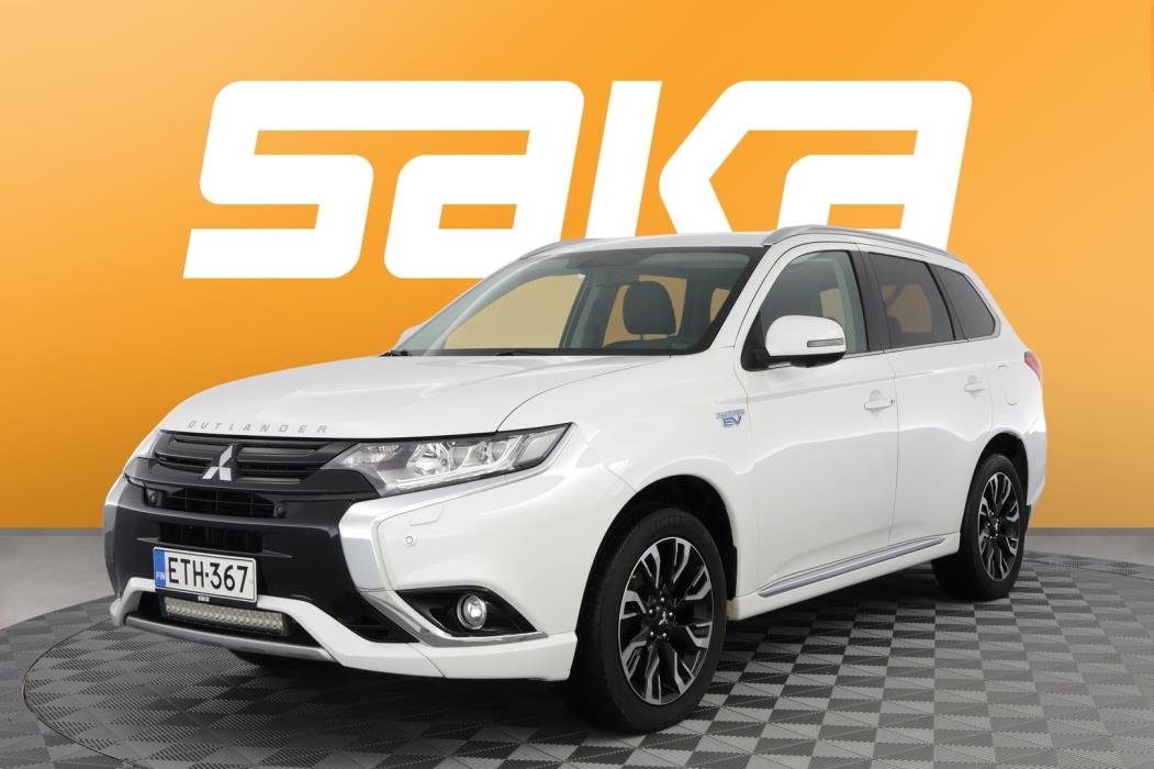 MITSUBISHI OUTLANDER PHEV 2016
