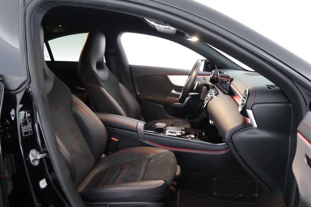 MERCEDES-BENZ CLA 2020