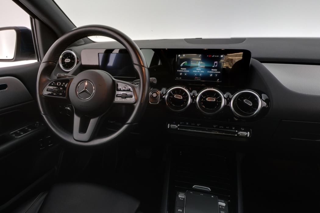 MERCEDES-BENZ B 2021