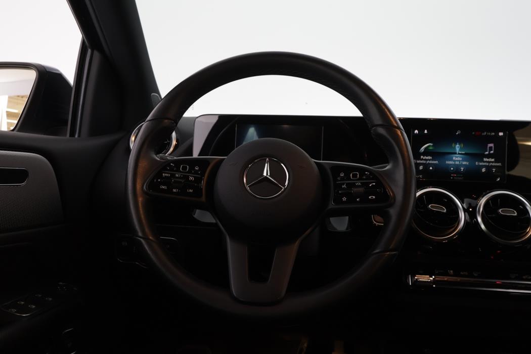 MERCEDES-BENZ B 2021