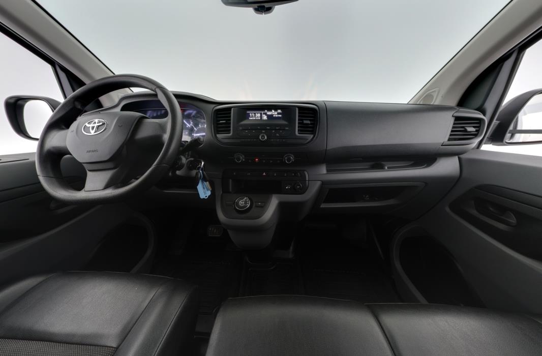 TOYOTA Proace 2021