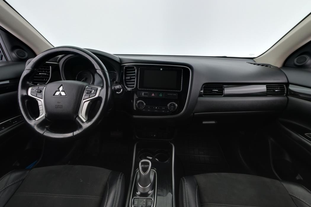 MITSUBISHI OUTLANDER PHEV 2017