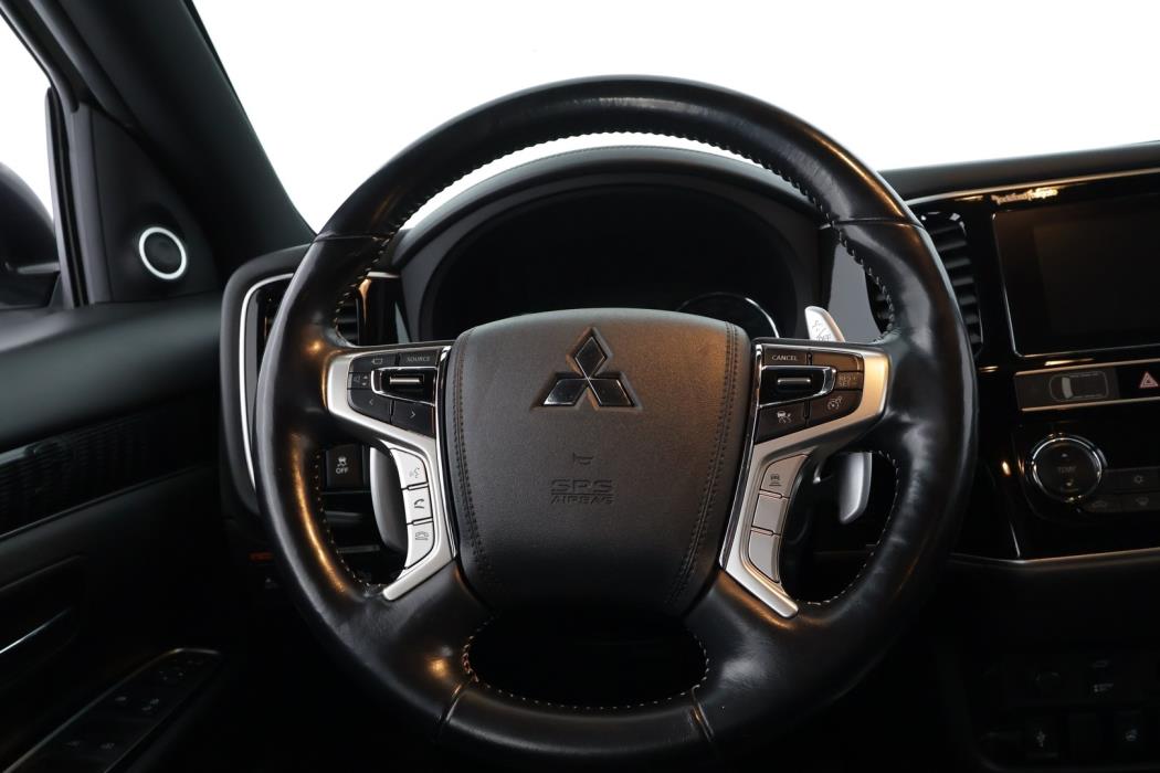 MITSUBISHI Outlander PHEV 2019