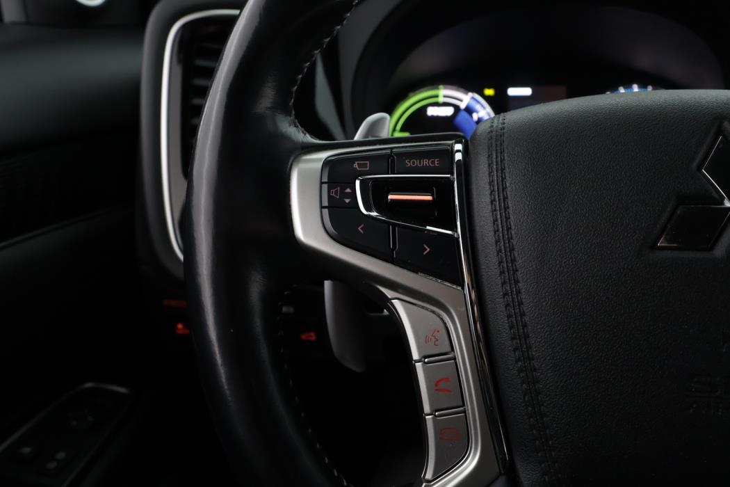 MITSUBISHI Outlander PHEV 2019