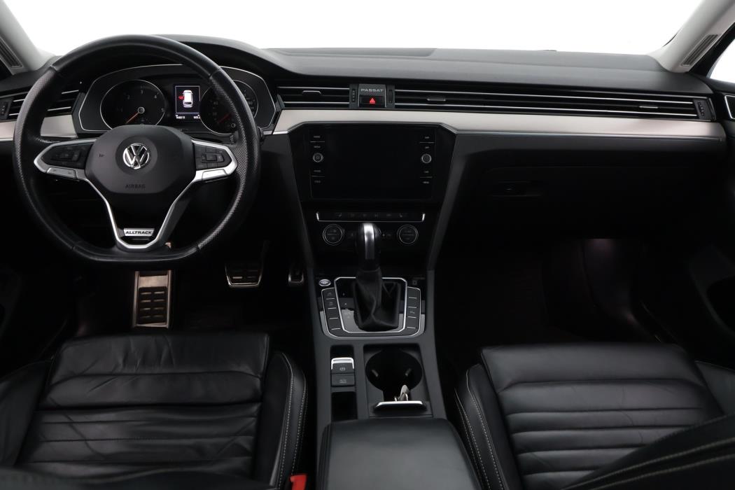 VOLKSWAGEN Passat 2020