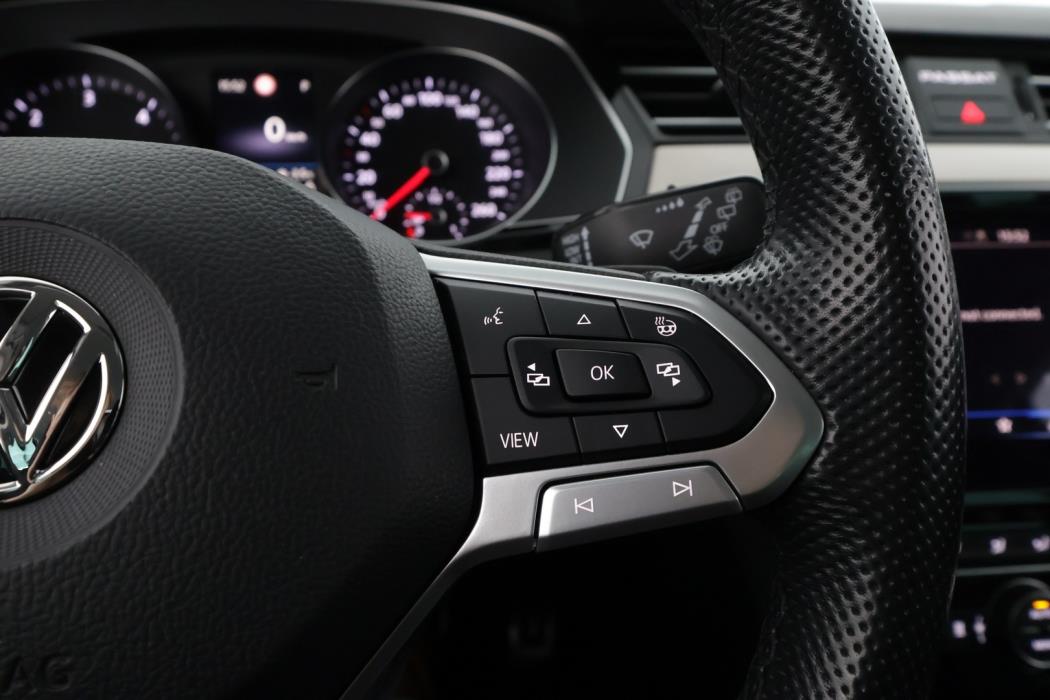 VOLKSWAGEN Passat 2020