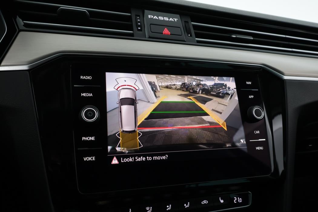 VOLKSWAGEN Passat 2020