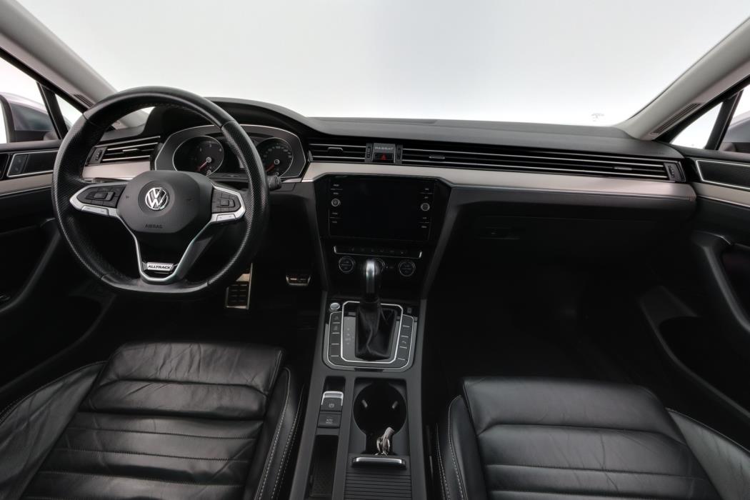 VOLKSWAGEN Passat 2020