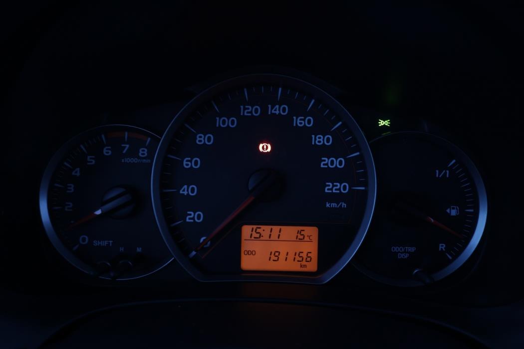 TOYOTA Yaris 2012