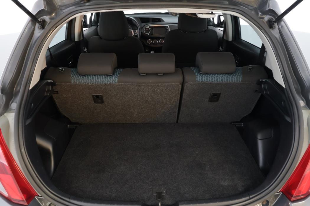 TOYOTA Yaris 2012
