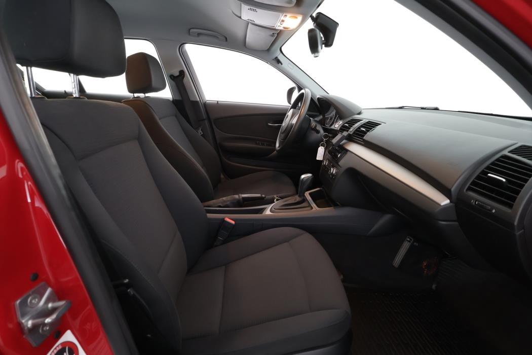 BMW 118 2011