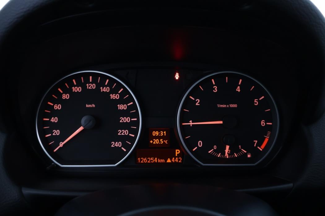 BMW 118 2011
