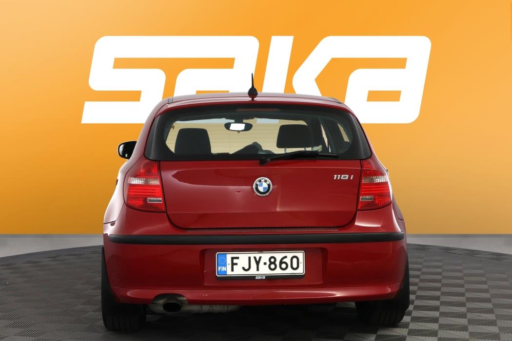 BMW 118 2011