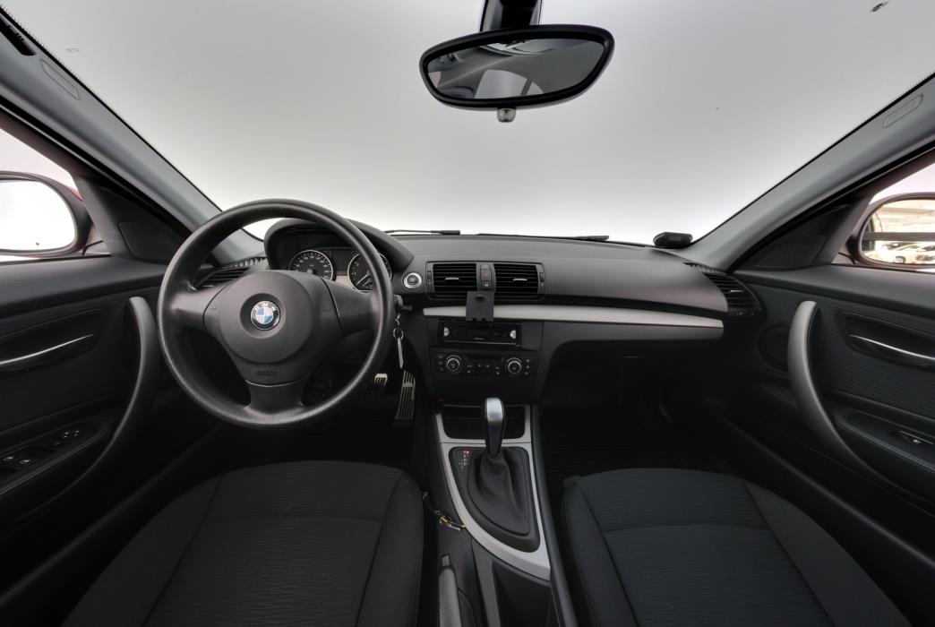 BMW 118 2011