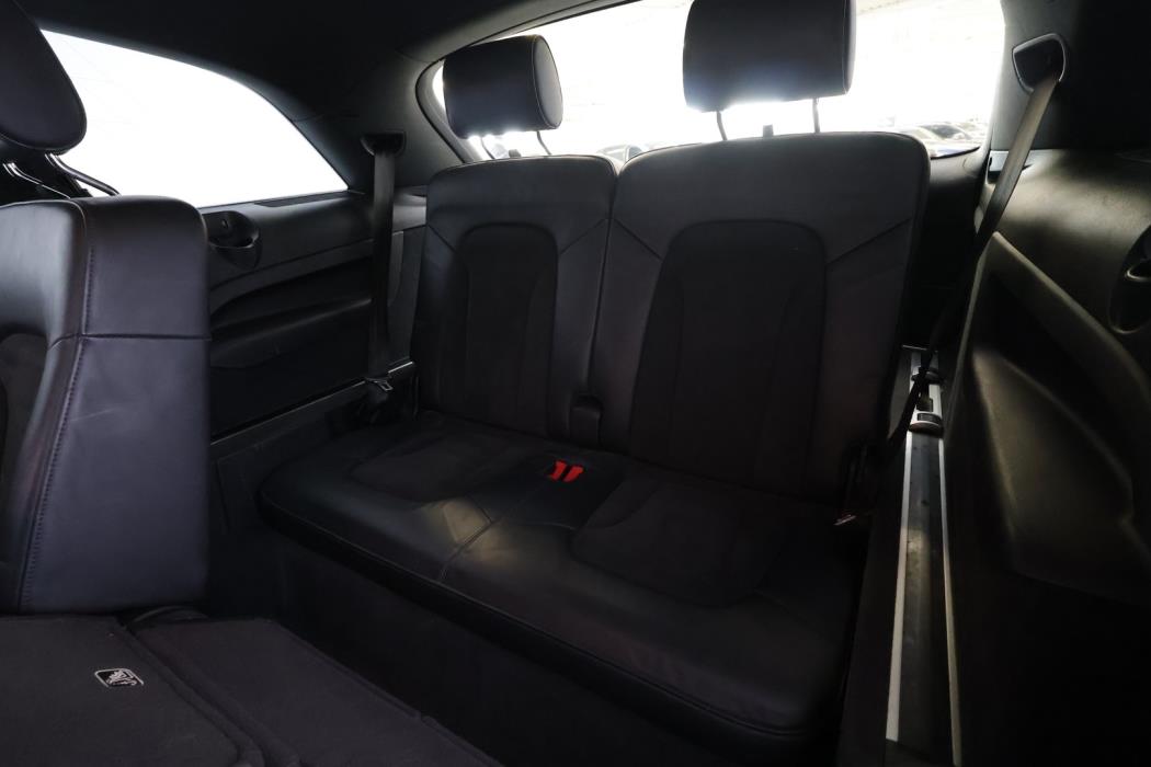 AUDI Q7 2012