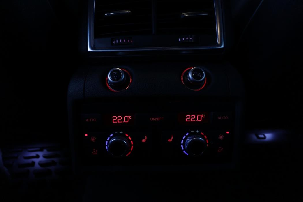AUDI Q7 2012