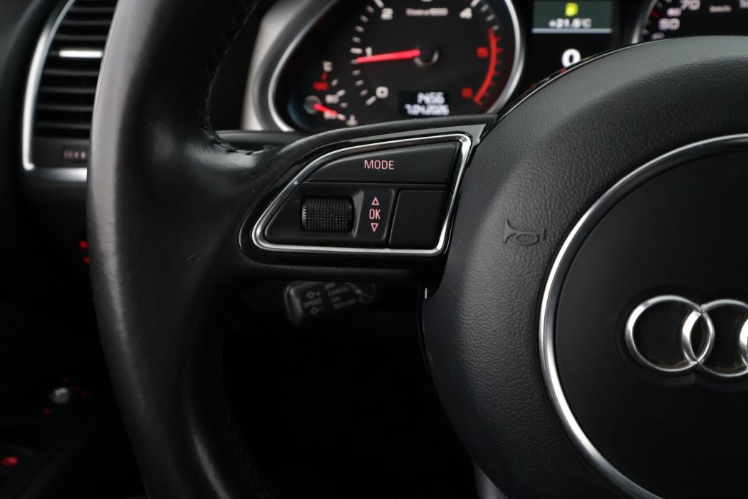AUDI Q7 2012