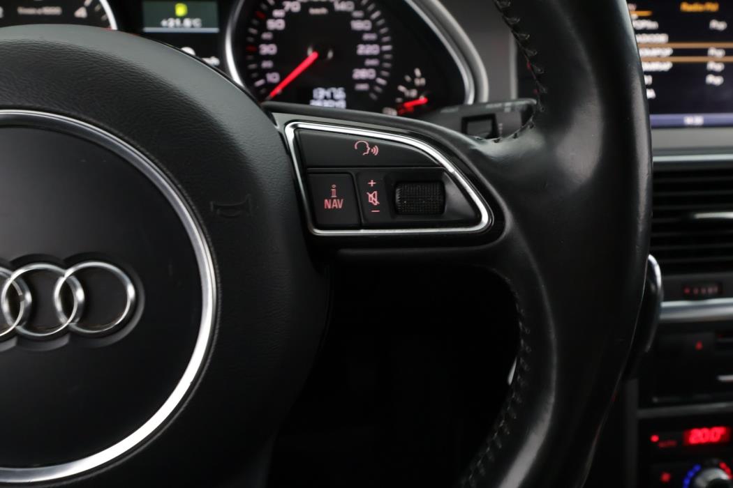 AUDI Q7 2012