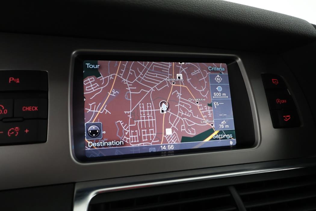 AUDI Q7 2012