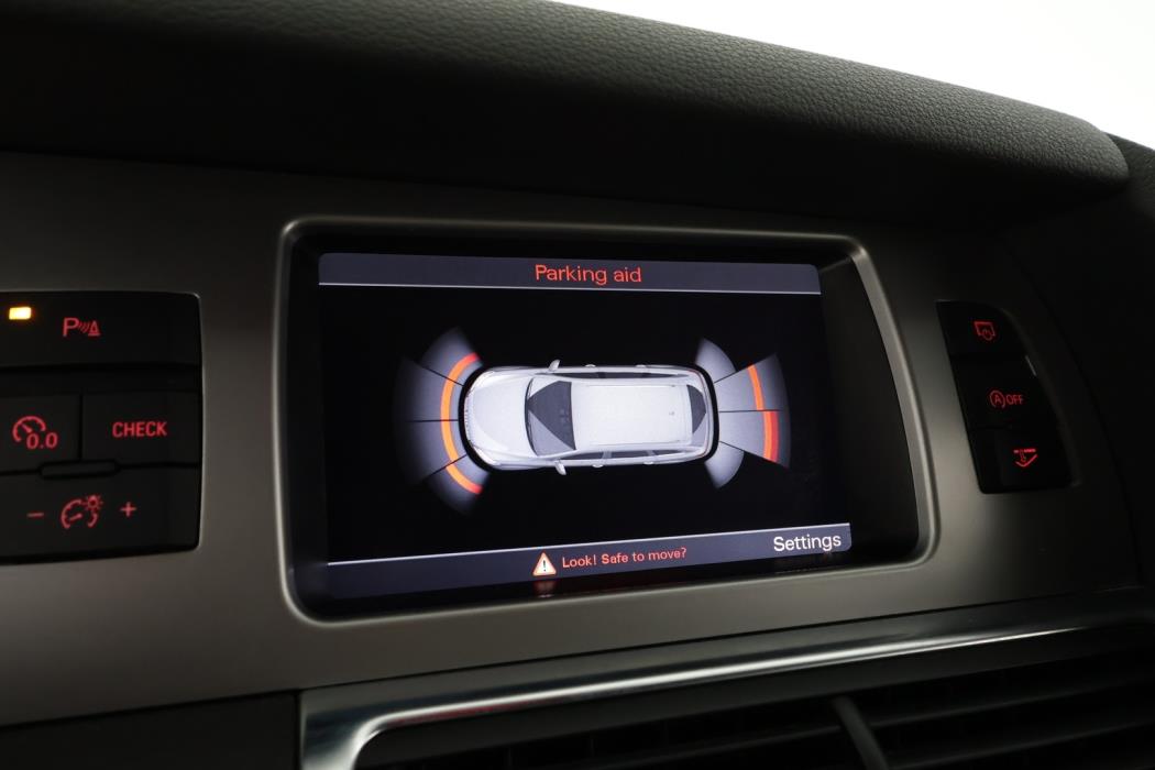 AUDI Q7 2012