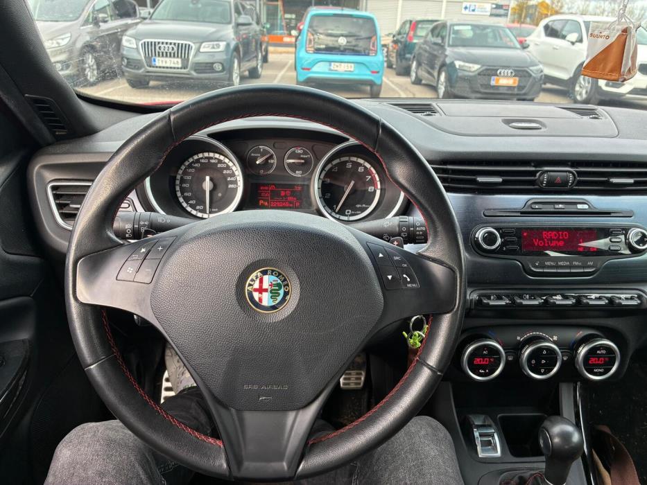 ALFA ROMEO Giulietta 2013