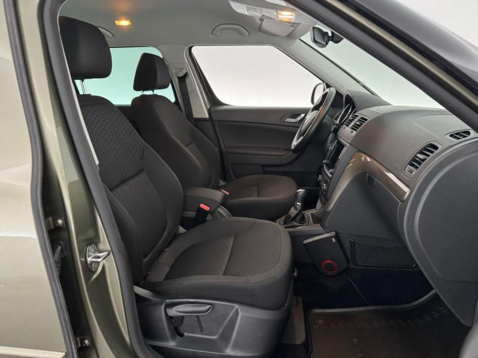 SKODA Yeti 2016