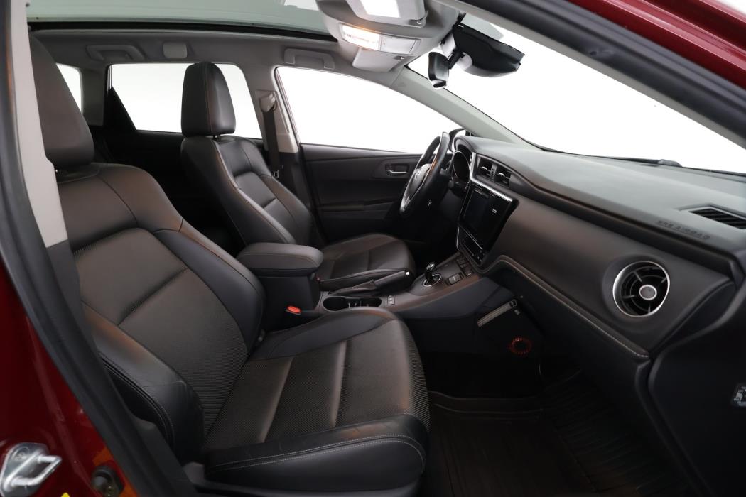TOYOTA Auris 2019