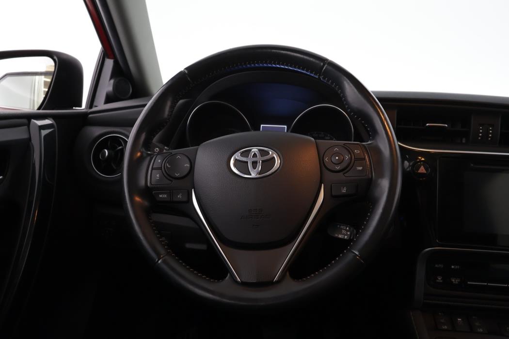 TOYOTA Auris 2019
