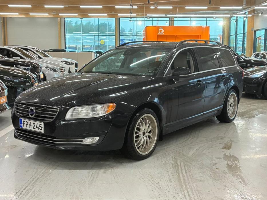 VOLVO V70 2014