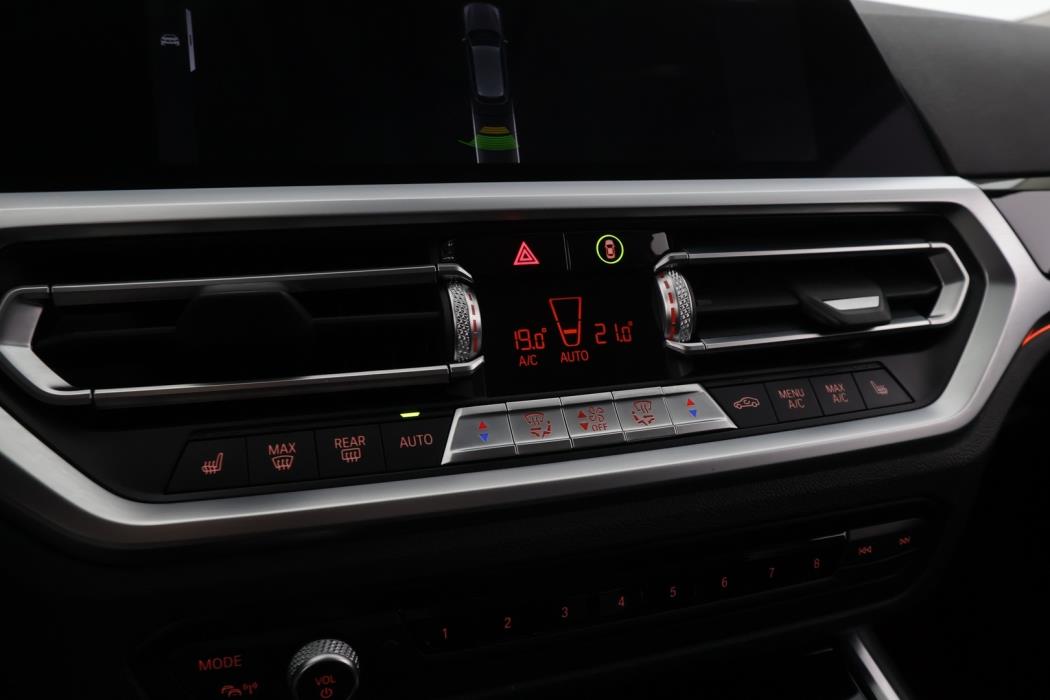 BMW 320 2021