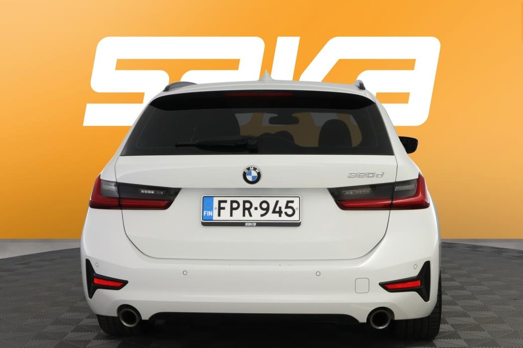 BMW 320 2021