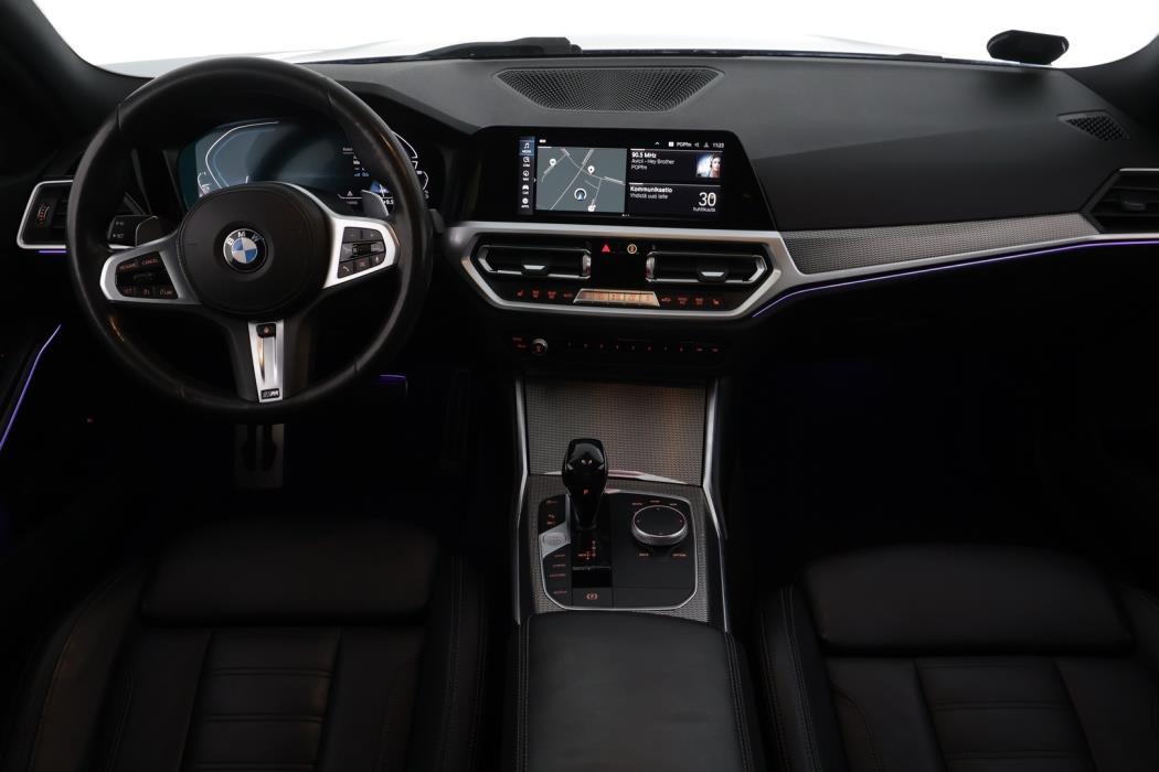 BMW 330 2020