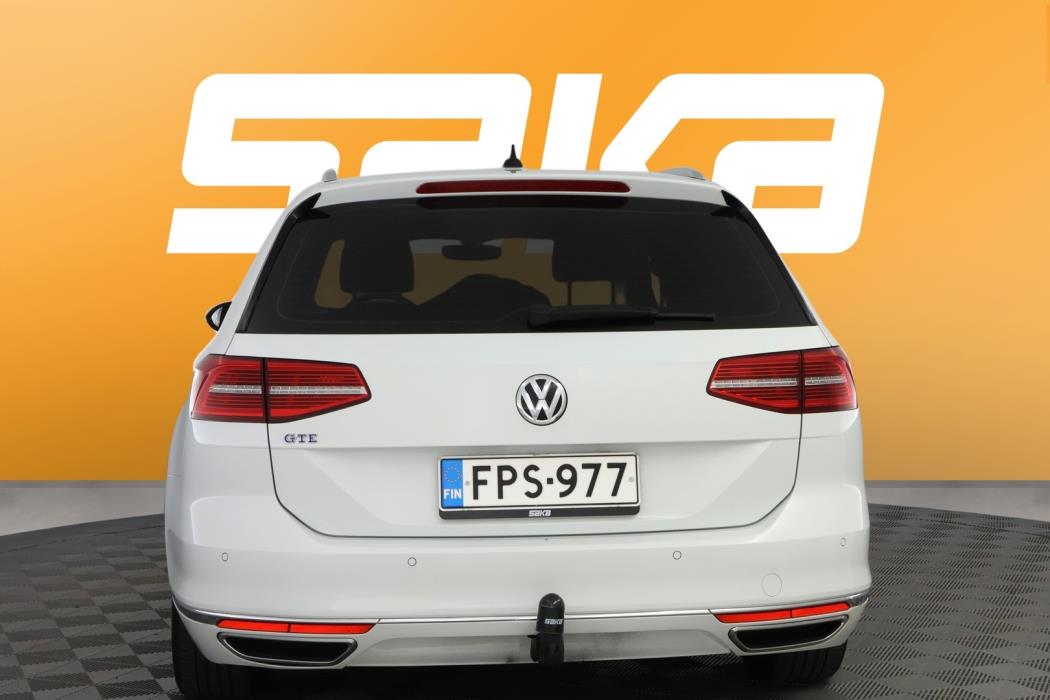 VOLKSWAGEN Passat 2018
