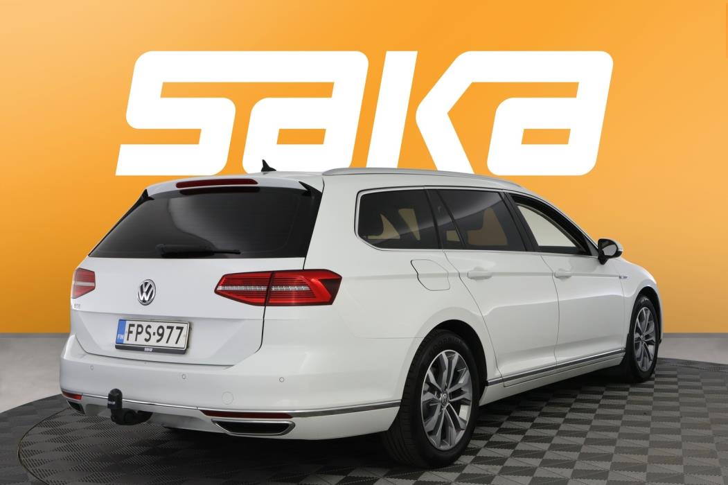 VOLKSWAGEN Passat 2018