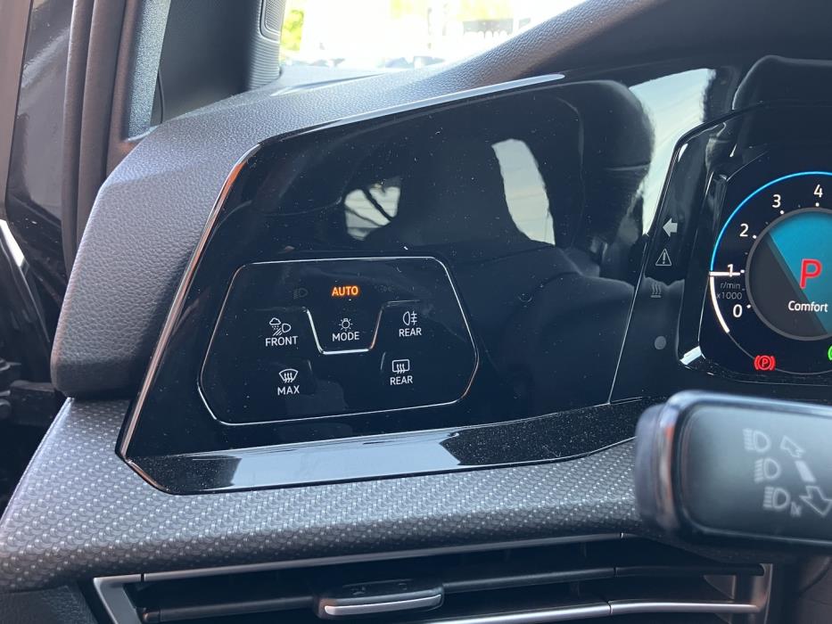 VOLKSWAGEN Golf 2021