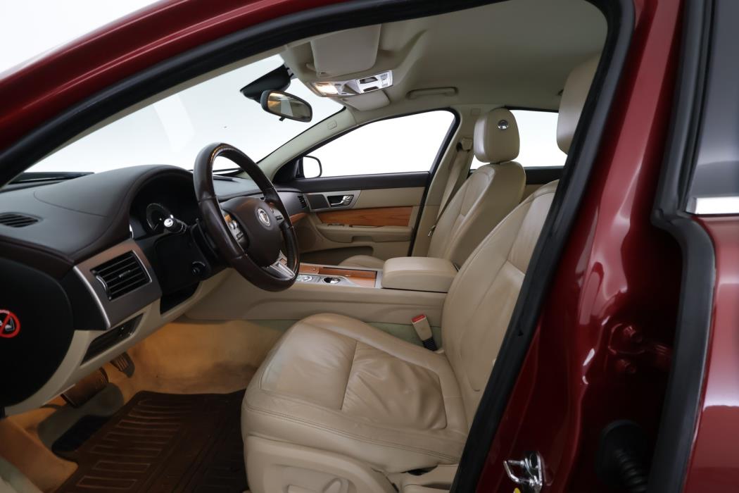 JAGUAR XF 2011