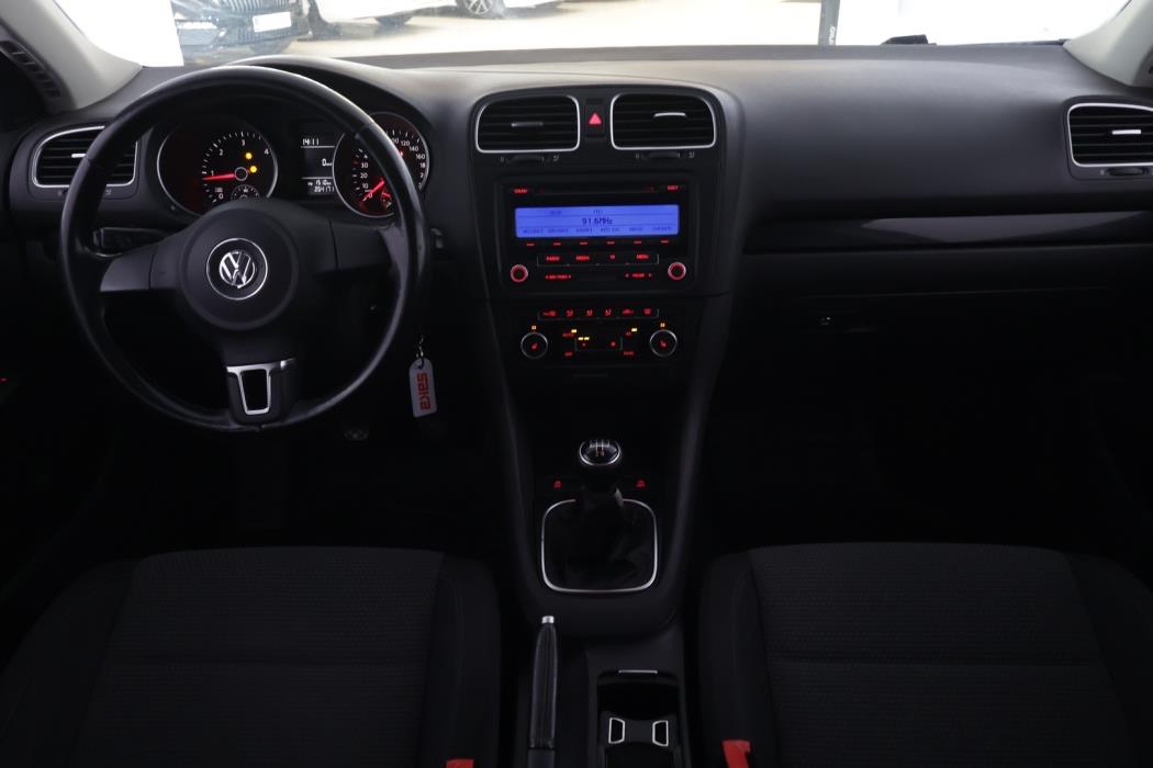 VOLKSWAGEN Golf 2011