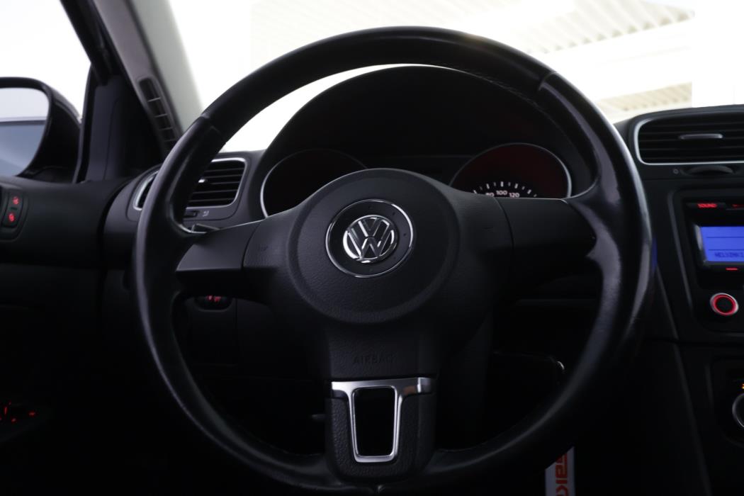 VOLKSWAGEN Golf 2011