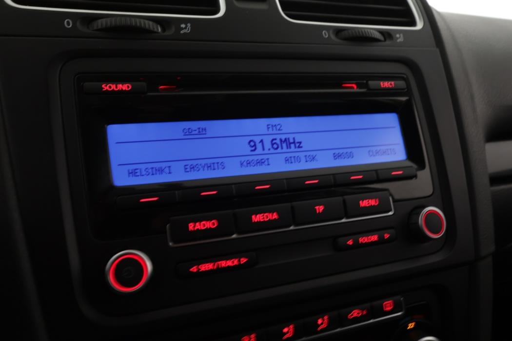 VOLKSWAGEN Golf 2011