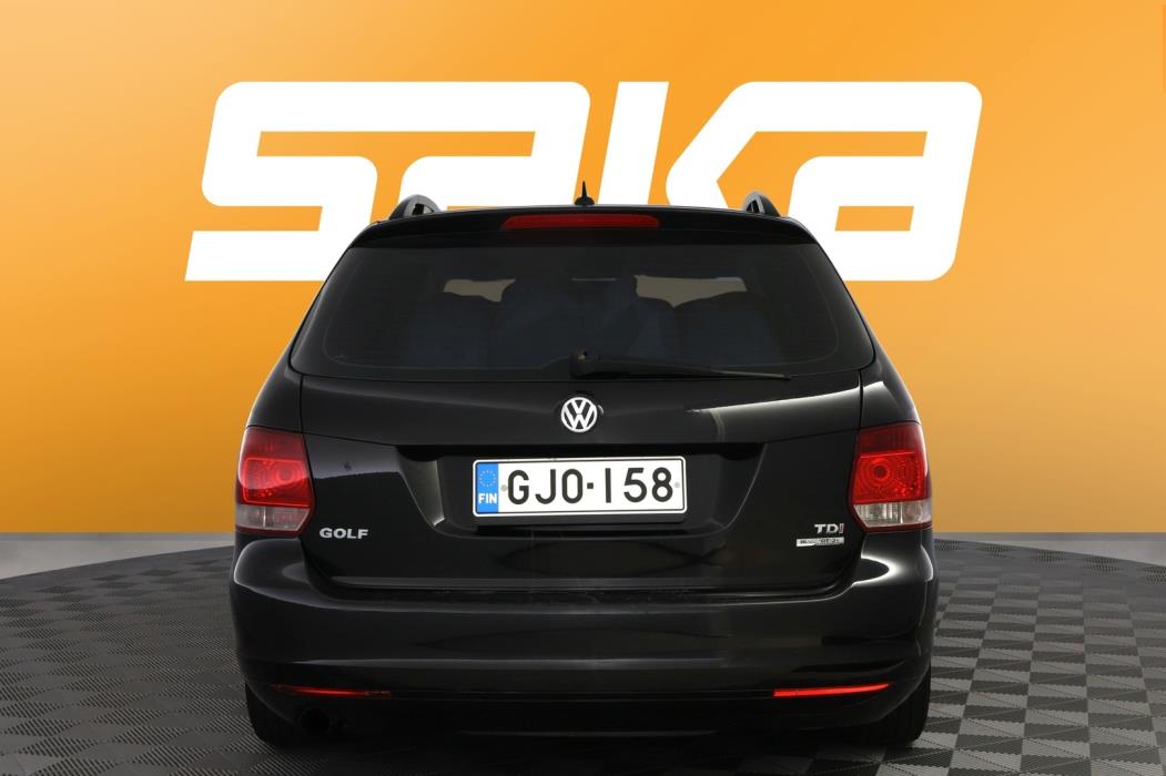 VOLKSWAGEN Golf 2011