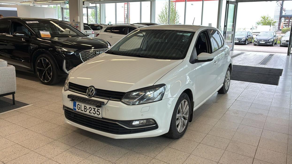 VOLKSWAGEN Polo 2014