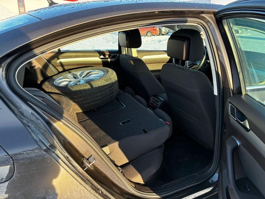 VOLKSWAGEN Passat 2015