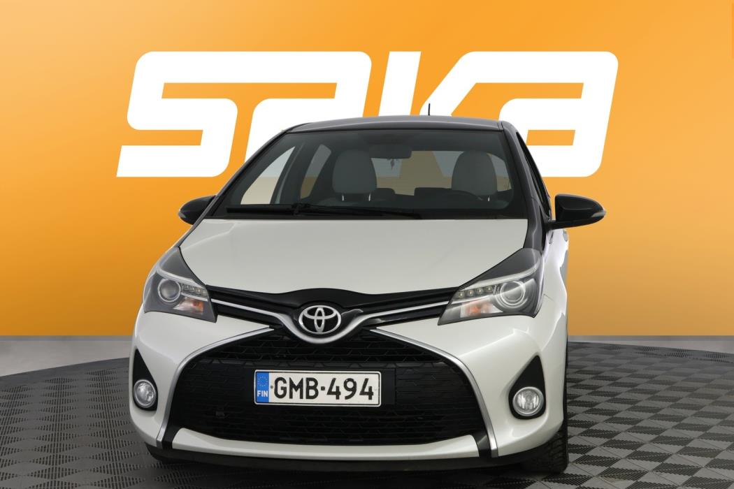 TOYOTA Yaris 2016