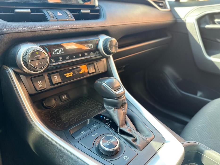 TOYOTA RAV4 2019